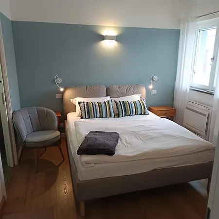 Casa Di Mirea 4* Grado