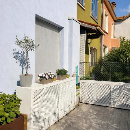 Casa Di Mirea 4* Grado