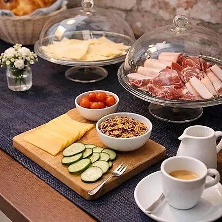 Casa Di Mirea Alojamento de Acomodação e Pequeno-almoço 4*