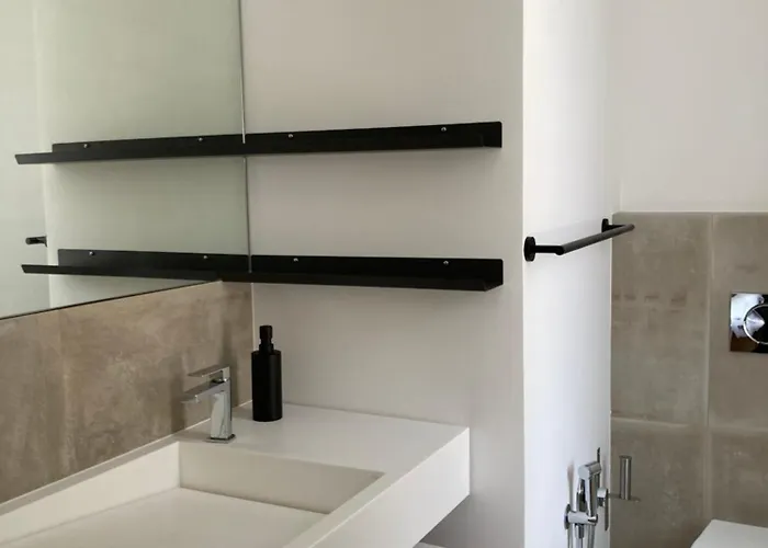 Alojamento de Acomodação e Pequeno-almoço Casa Di Mirea 4*